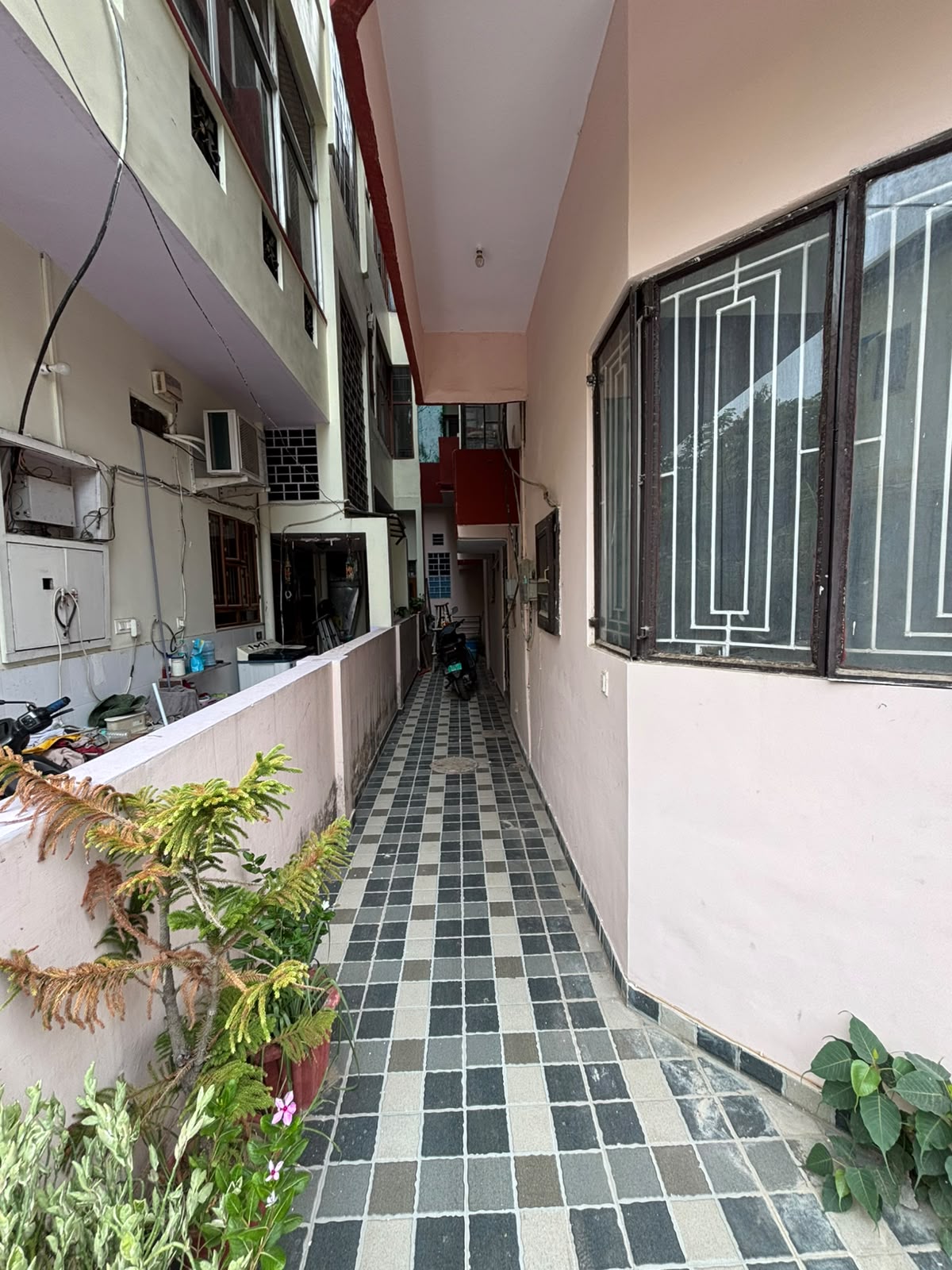 4 BHK Semi Furnished Flat for Rent in Mansarovar Jaipur | Jaipur Rental-Malviya Nagar-Jaipur